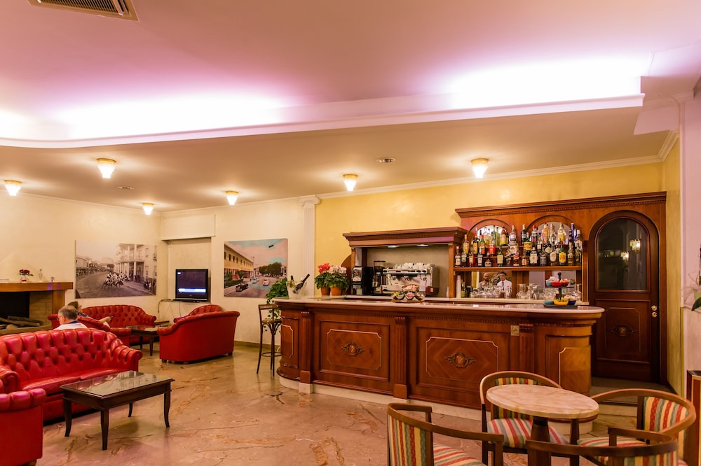 Mariano IV Palace Hotel — Restaurant & bars in Oristano, Sardinia