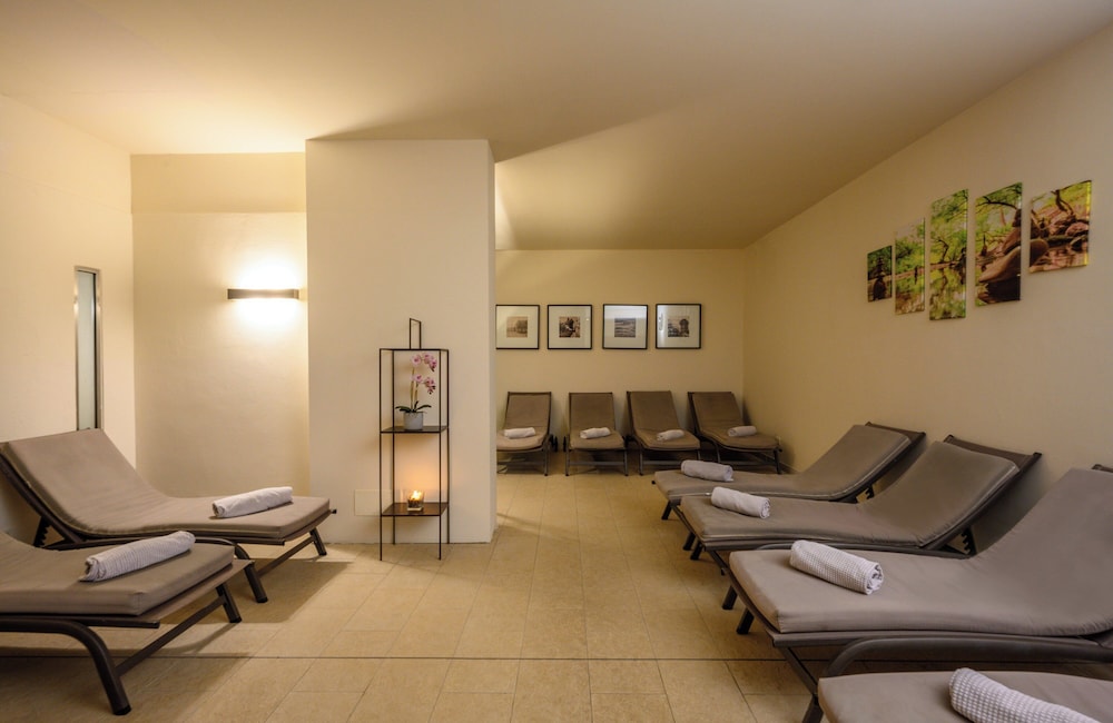 Leonardo Hotel Lago di Garda – Wellness and Spa — Spa in Lazise, Veneto