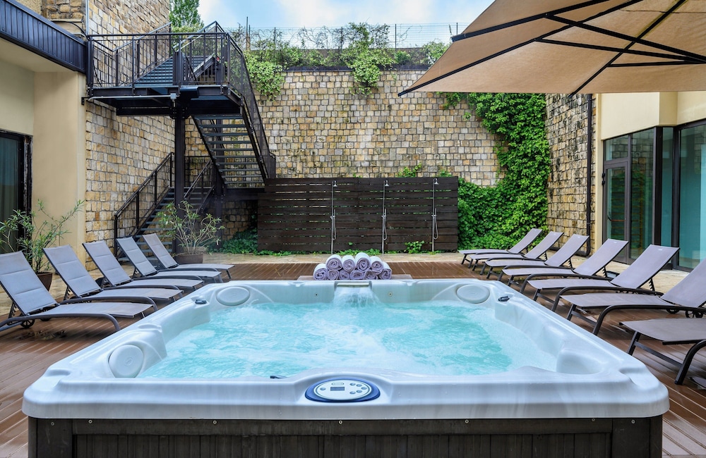 Leonardo Hotel Lago di Garda – Wellness and Spa — Spa in Lazise, Veneto