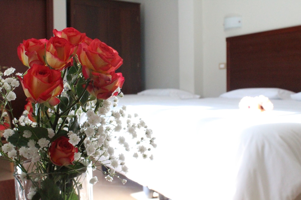 Città Della Notte — Hotel rooms in Melilli, Sicily