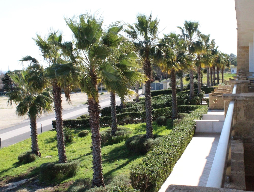 Città Della Notte — Hotel building in Melilli, Sicily