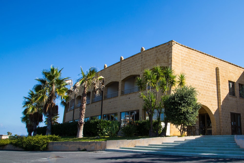 Città Della Notte — Hotel building in Melilli, Sicily