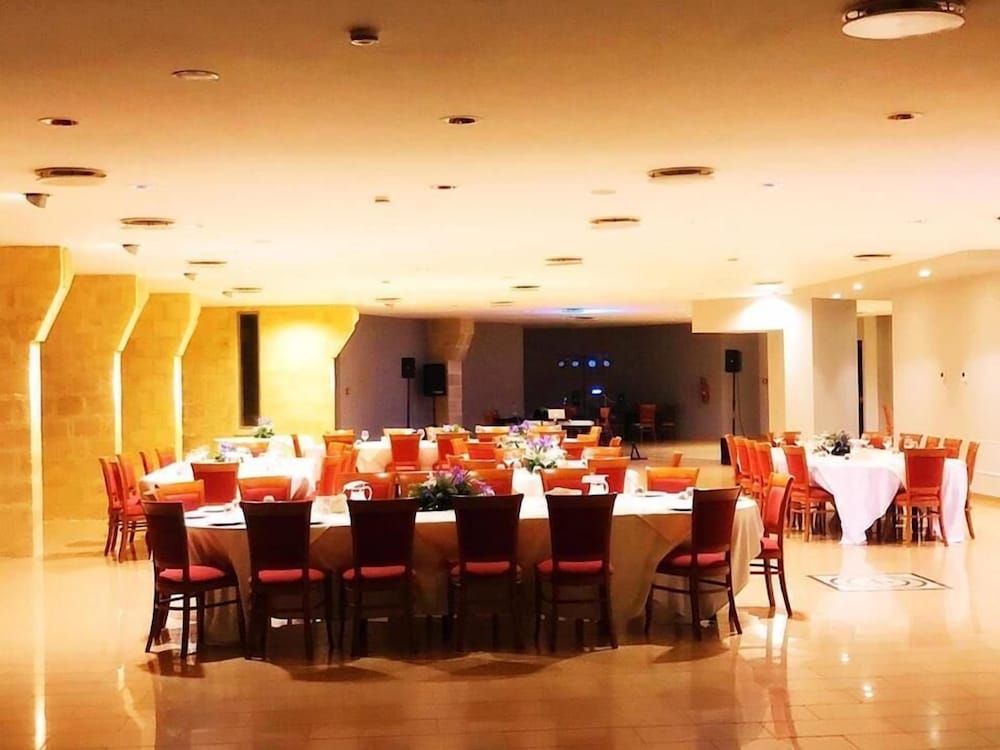 Città Della Notte — Hotel building in Melilli, Sicily