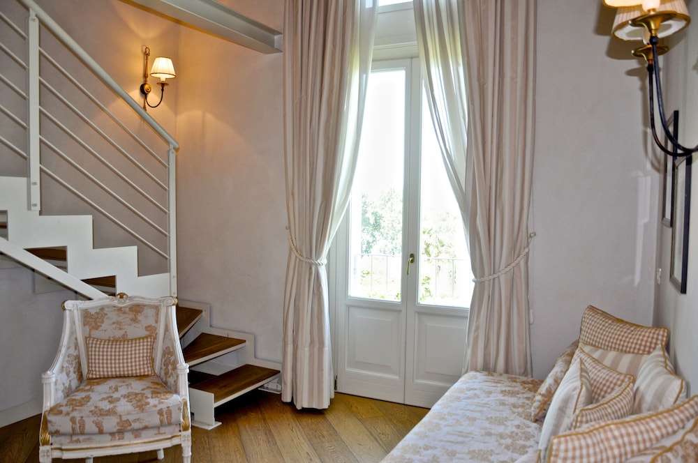 Garda Hotel San Vigilio Golf — Hotel rooms in Pozzolengo, Lombardy