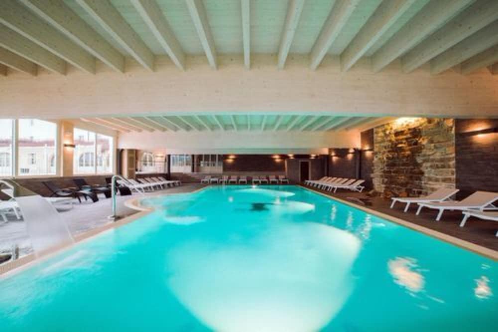 Garda Hotel San Vigilio Golf — Swimming pool in Pozzolengo, Lombardy