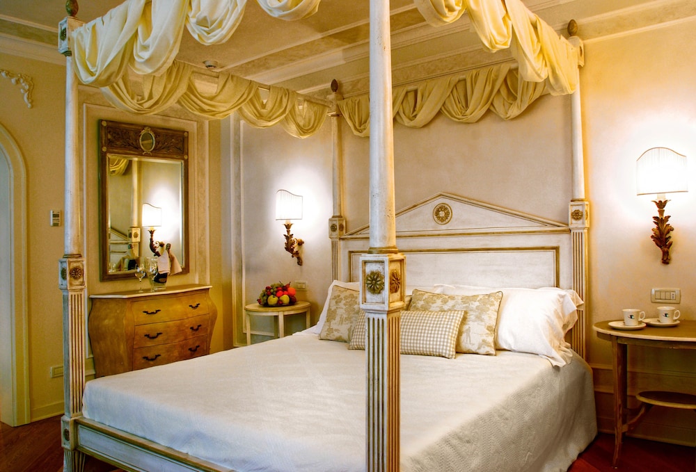 Garda Hotel San Vigilio Golf — Hotel rooms in Pozzolengo, Lombardy
