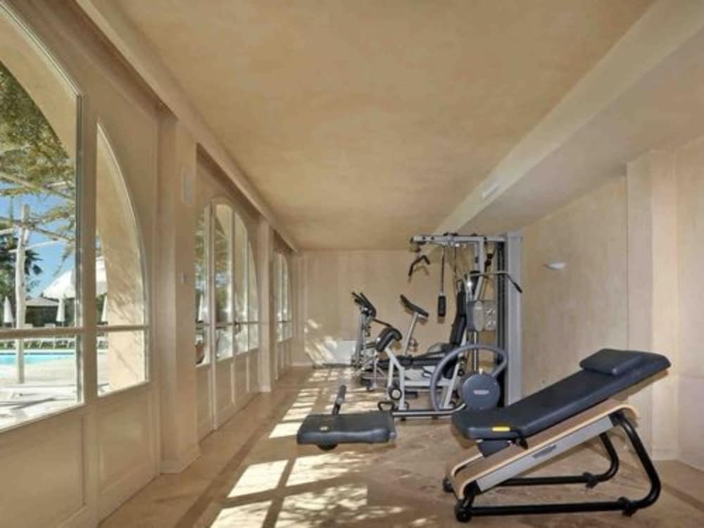 Garda Hotel San Vigilio Golf — Sports & recreation in Pozzolengo, Lombardy