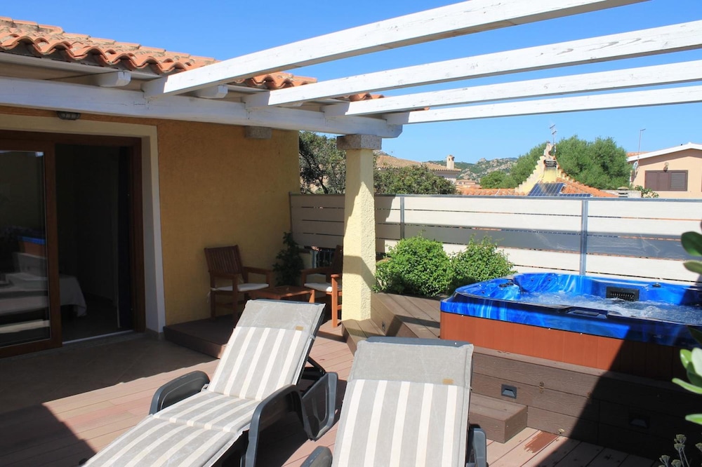 Hotel Lu Pitrali — Swimming pool in San Teodoro, Sardinia