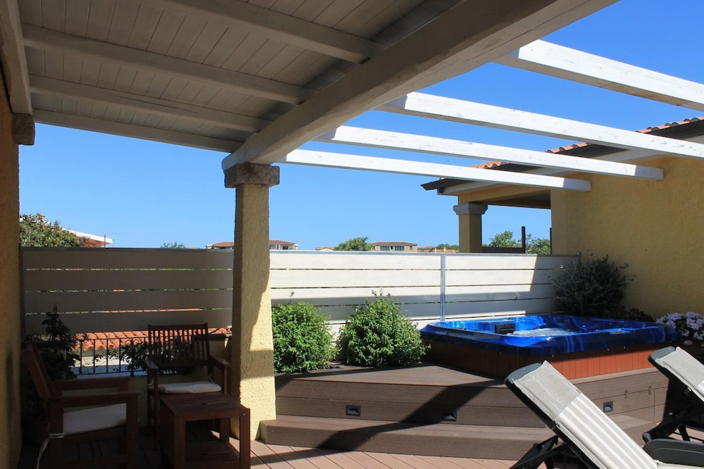 Hotel Lu Pitrali — Swimming pool in San Teodoro, Sardinia