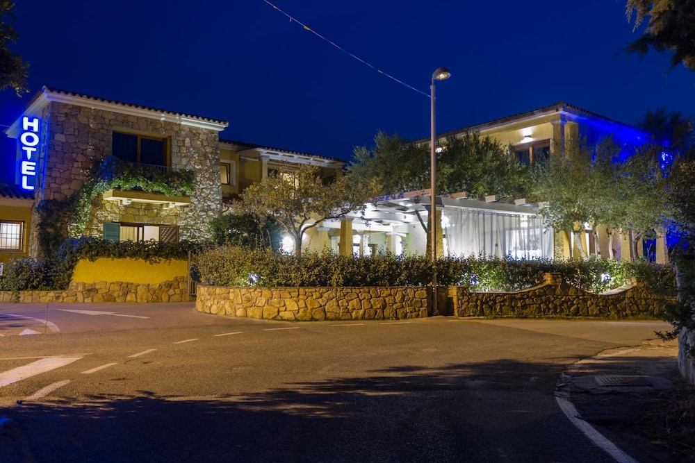Hotel Lu Pitrali — Hotel building in San Teodoro, Sardinia