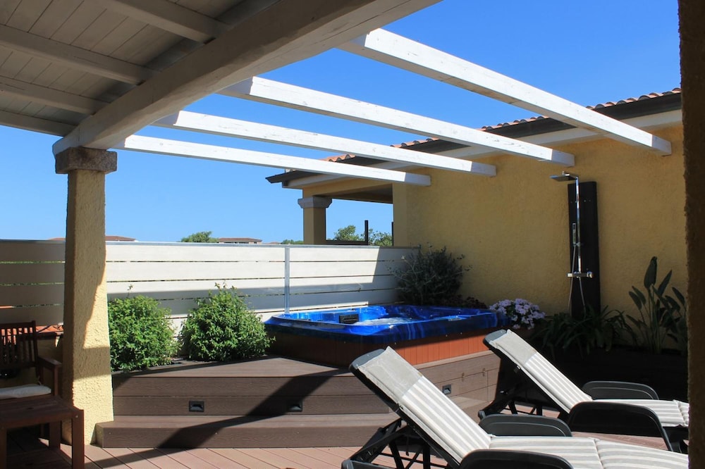 Hotel Lu Pitrali — Swimming pool in San Teodoro, Sardinia