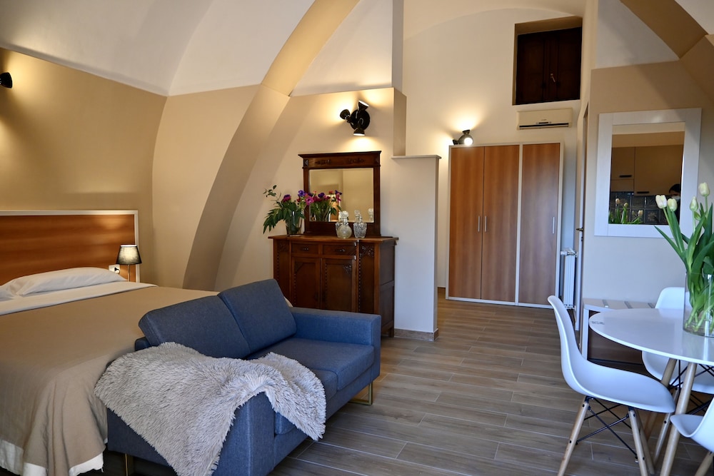 Vecchia Masseria — Hotel rooms in Caltagirone, Sicily