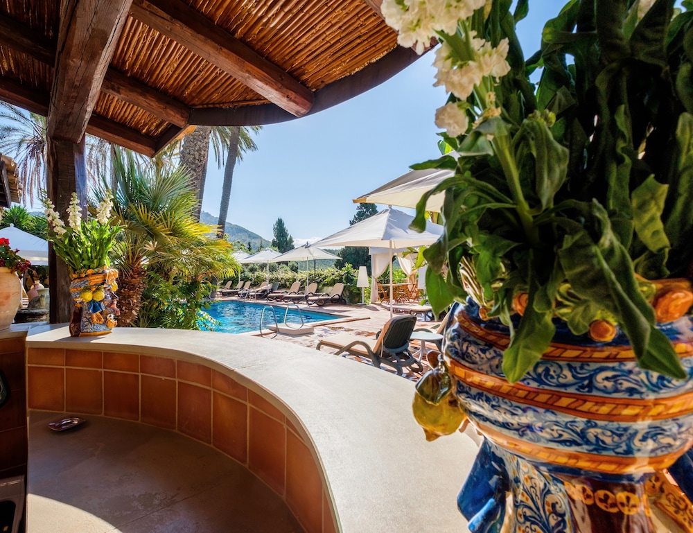 Vecchia Masseria — Swimming pool in Caltagirone, Sicily