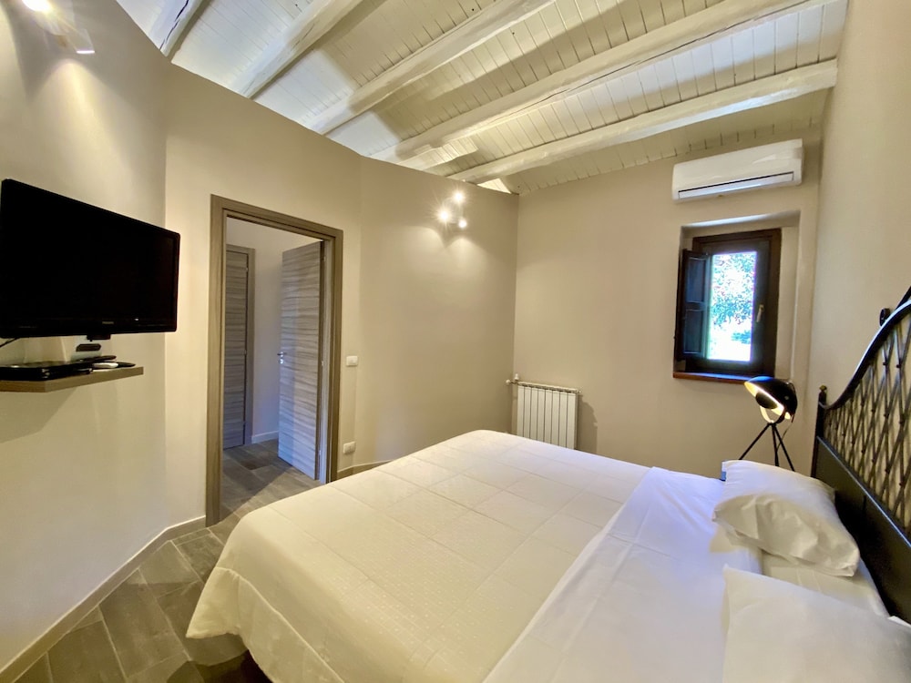 Vecchia Masseria — Hotel rooms in Caltagirone, Sicily