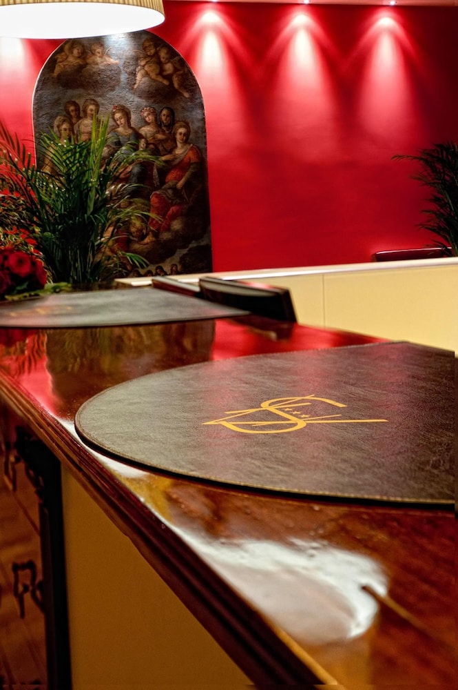 Hotel Villa Sturzo — Restaurant & bars in Caltagirone, Sicily