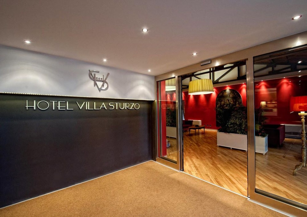 Hotel Villa Sturzo — Hotel rooms in Caltagirone, Sicily
