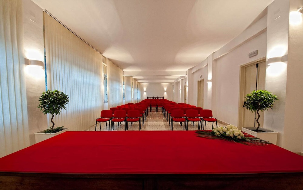 Hotel Villa Sturzo — Hotel building in Caltagirone, Sicily