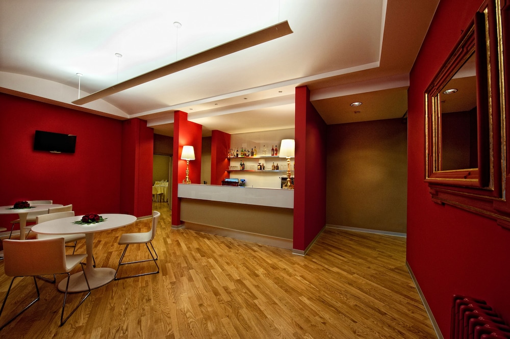Hotel Villa Sturzo — Hotel rooms in Caltagirone, Sicily