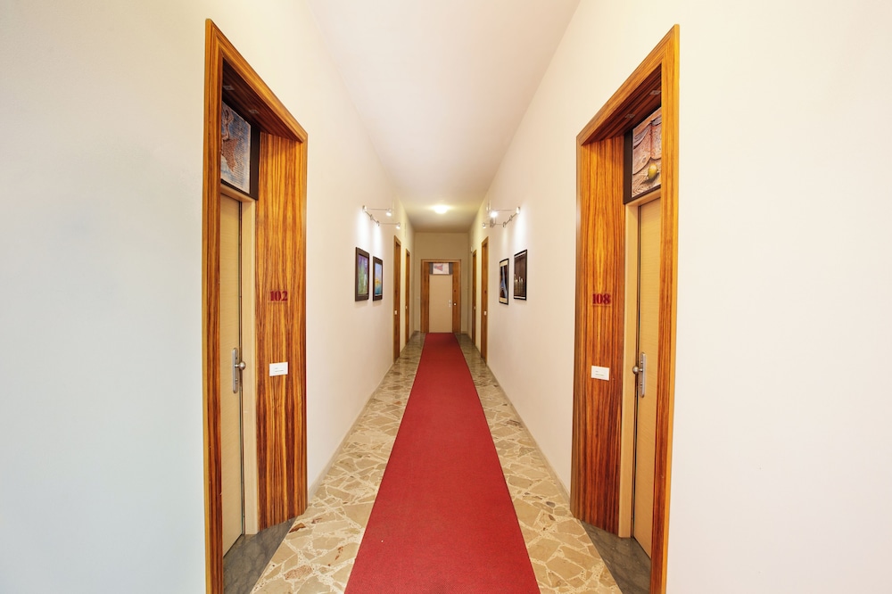 Divino Hotel — Hotel building in Rilievo, Sicily