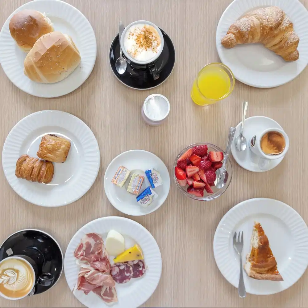 Divino Hotel — Restaurant & bars in Rilievo, Sicily