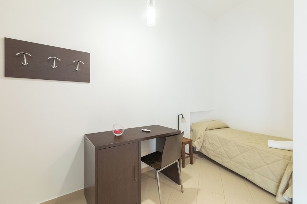 Divino Hotel — Hotel rooms in Rilievo, Sicily