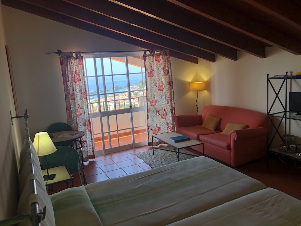 Quinta Mãe dos Homens — Hotel rooms in Funchal, Madeira