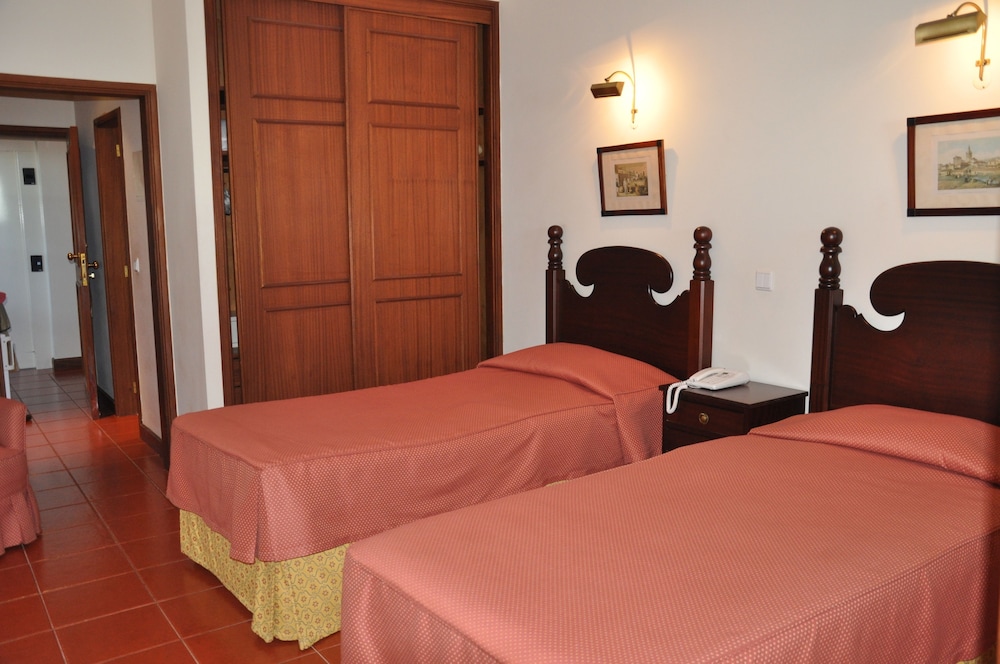 Vila Marta — Hotel rooms in Funchal, Madeira