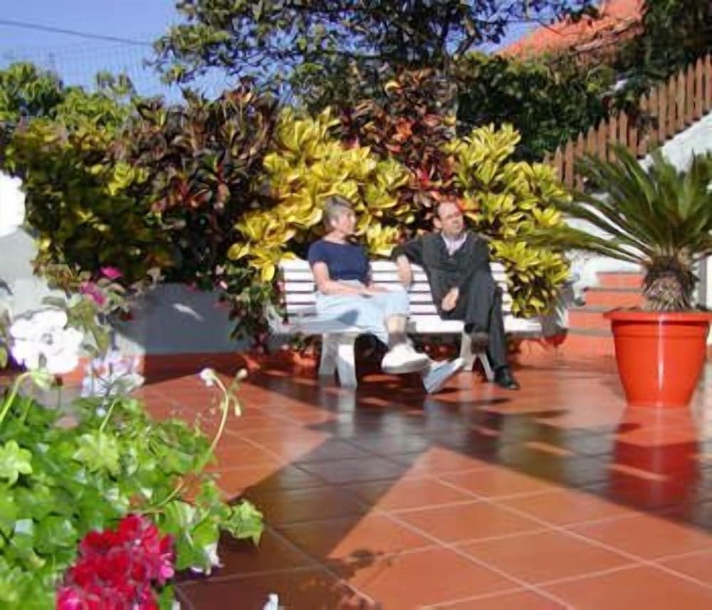 Vila Marta — Hotel building in Funchal, Madeira