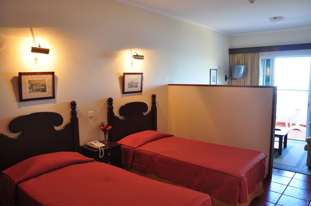 Vila Marta — Hotel rooms in Funchal, Madeira