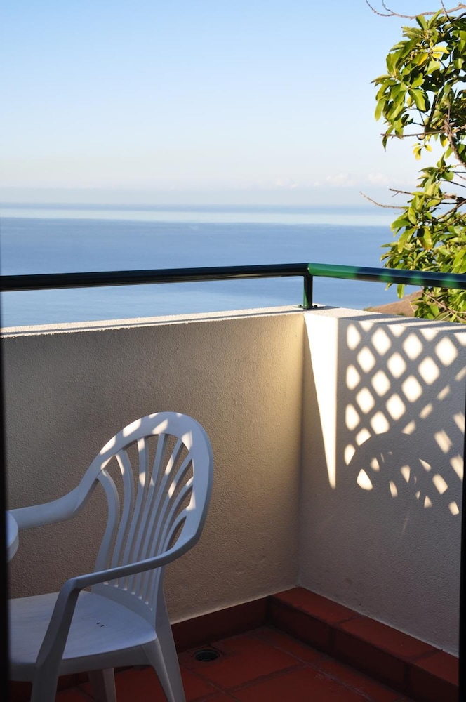 Vila Marta — Hotel rooms in Funchal, Madeira