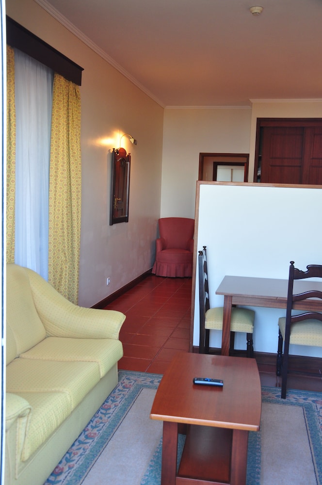 Vila Marta — Hotel rooms in Funchal, Madeira