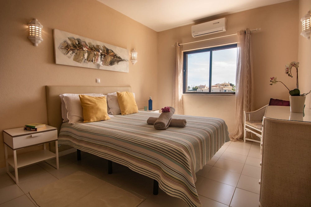 Monte Dourado Resort — Hotel rooms in Carvoeiro, Faro
