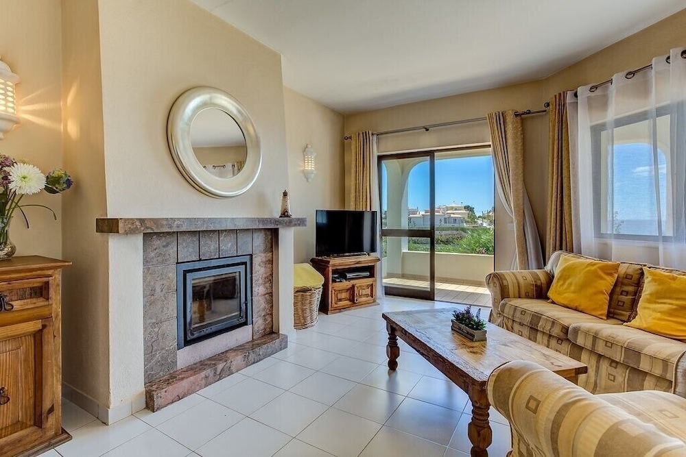 Monte Dourado Resort — Hotel rooms in Carvoeiro, Faro