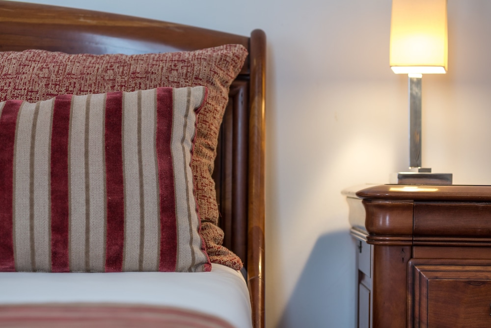 Arts In Hotel Conde Carvalhal — Hotel rooms in Funchal, Madeira