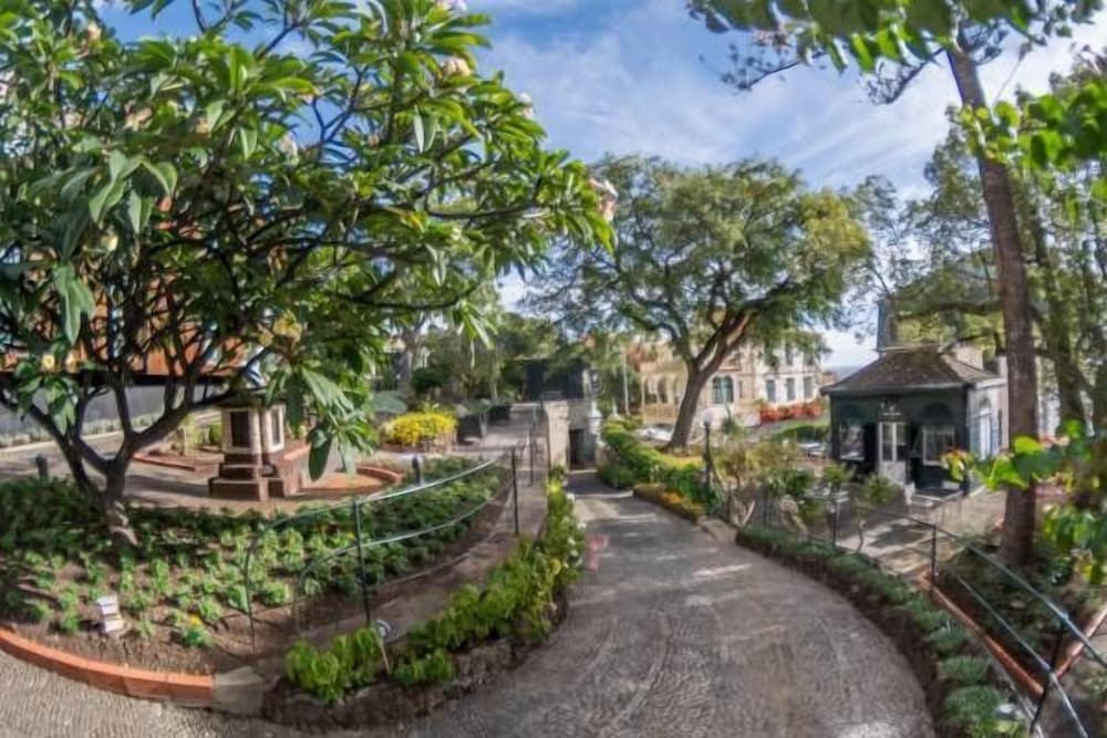 Arts In Hotel Conde Carvalhal — Hotel building in Funchal, Madeira
