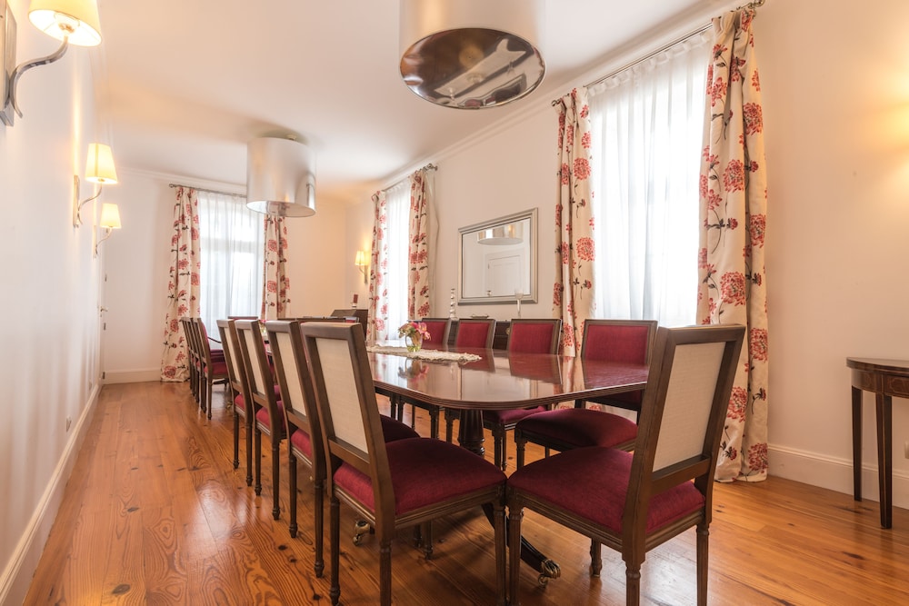 Arts In Hotel Conde Carvalhal — Restaurant & bars in Funchal, Madeira