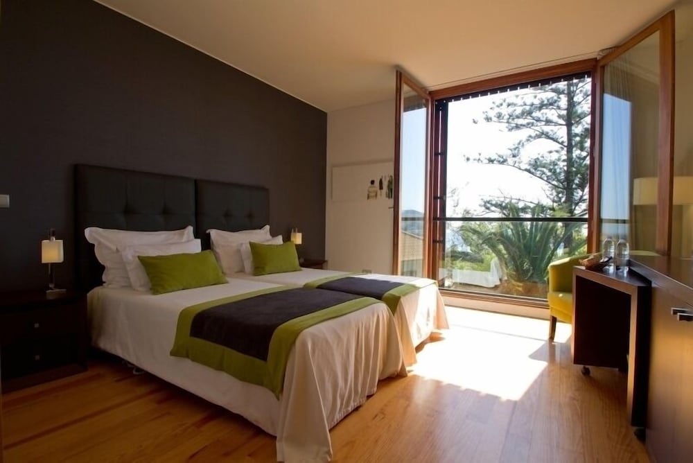 Arts In Hotel Conde Carvalhal — Hotel rooms in Funchal, Madeira