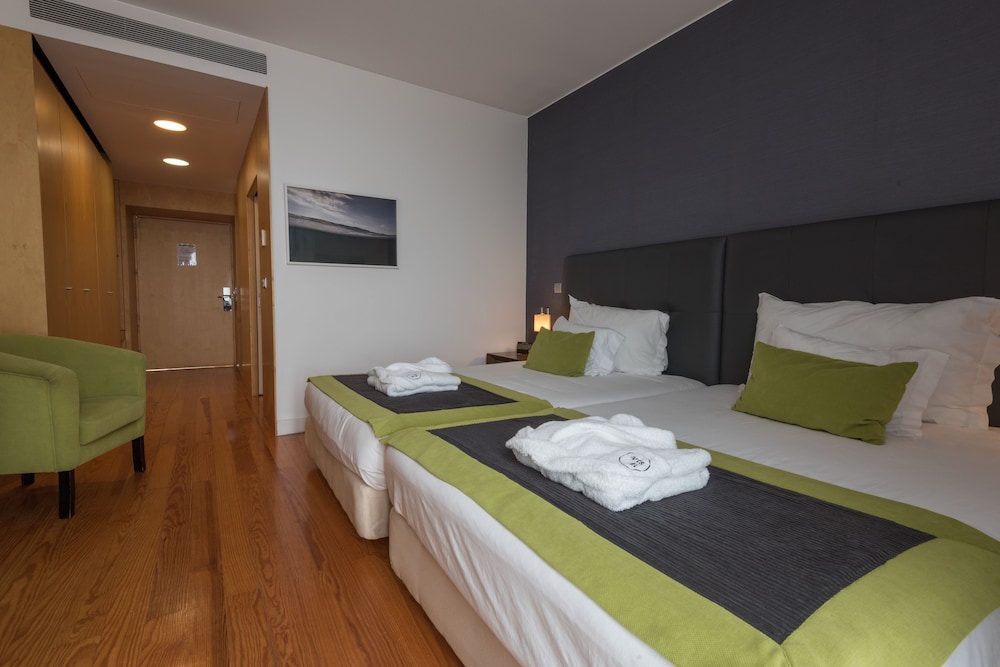 Arts In Hotel Conde Carvalhal — Hotel rooms in Funchal, Madeira