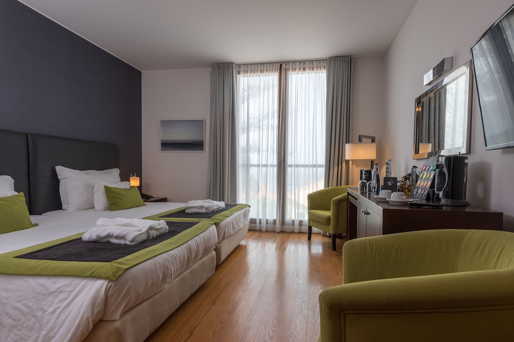 Arts In Hotel Conde Carvalhal — Hotel rooms in Funchal, Madeira