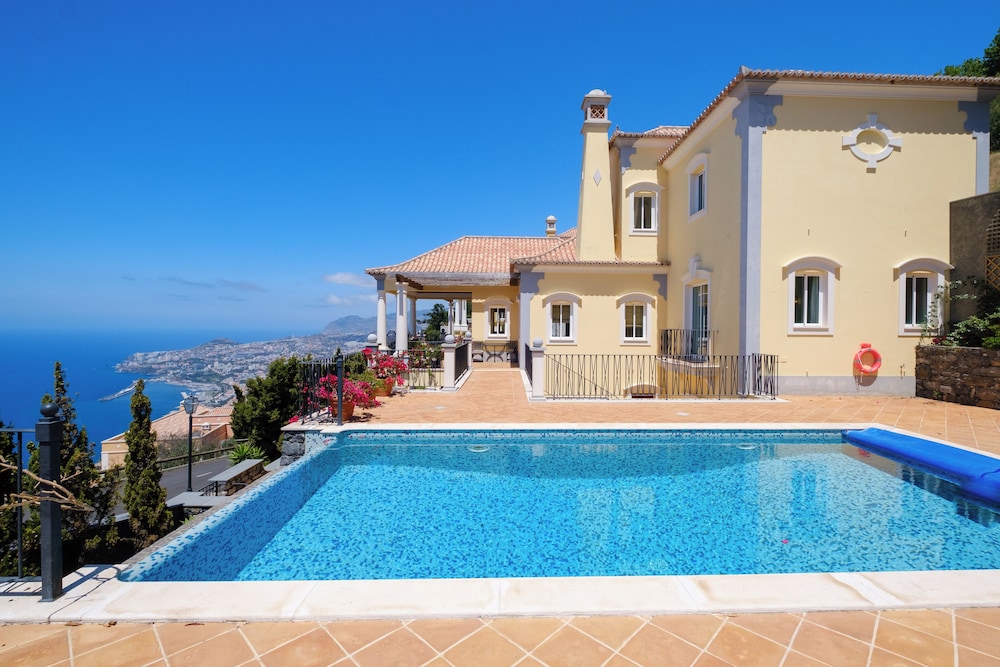 Palheiro Village — Swimming pool in Funchal, Madeira