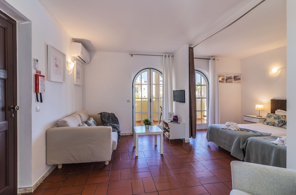 Old Village & Prestige — Hotel rooms in Vilamoura, Faro