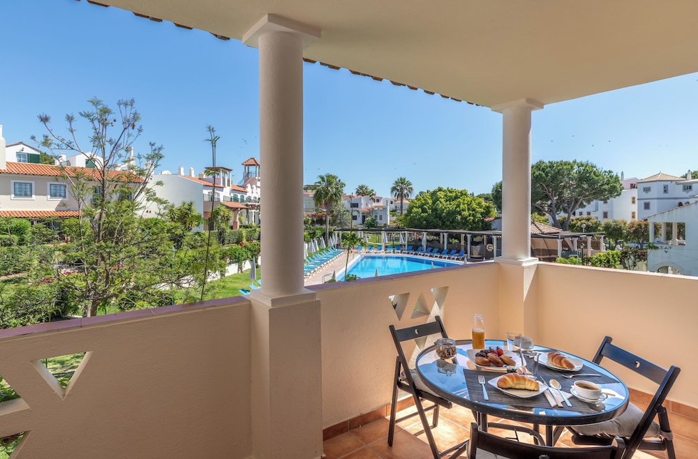Old Village & Prestige — Swimming pool in Vilamoura, Faro