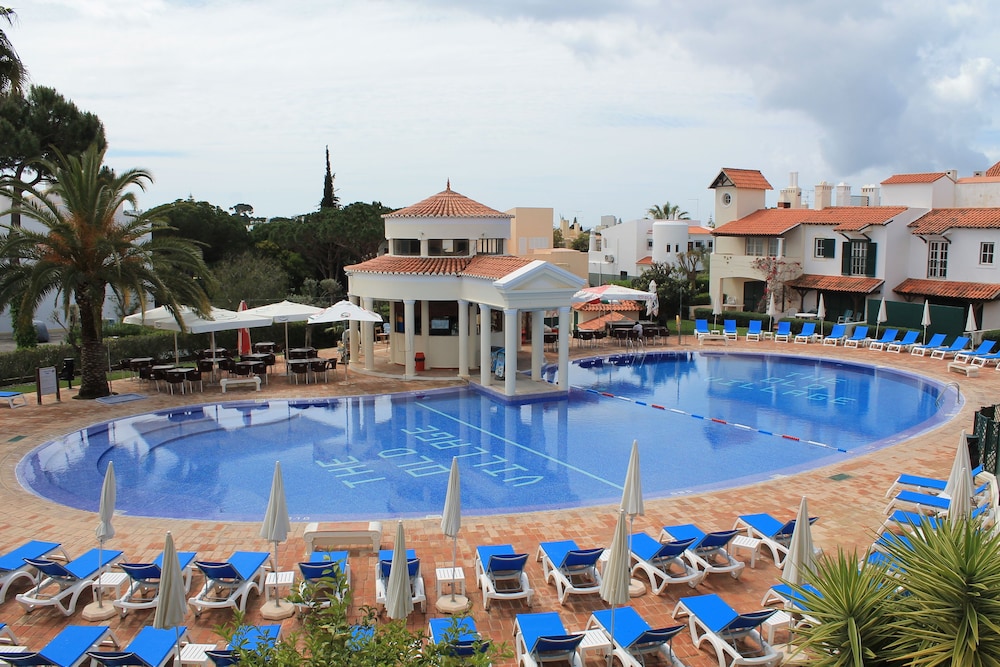Old Village & Prestige — Swimming pool in Vilamoura, Faro