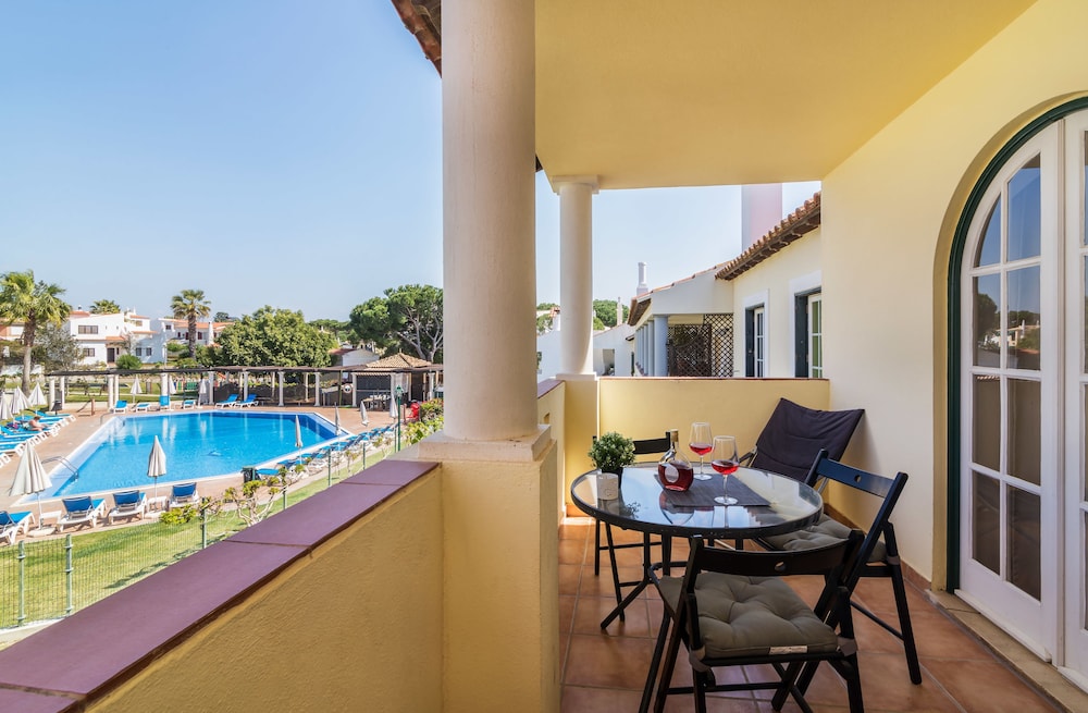 Old Village & Prestige — Swimming pool in Vilamoura, Faro