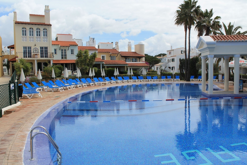 Old Village & Prestige — Swimming pool in Vilamoura, Faro