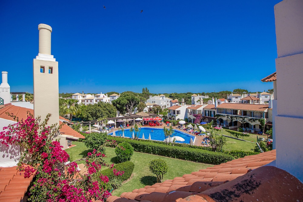 Old Village & Prestige — Swimming pool in Vilamoura, Faro