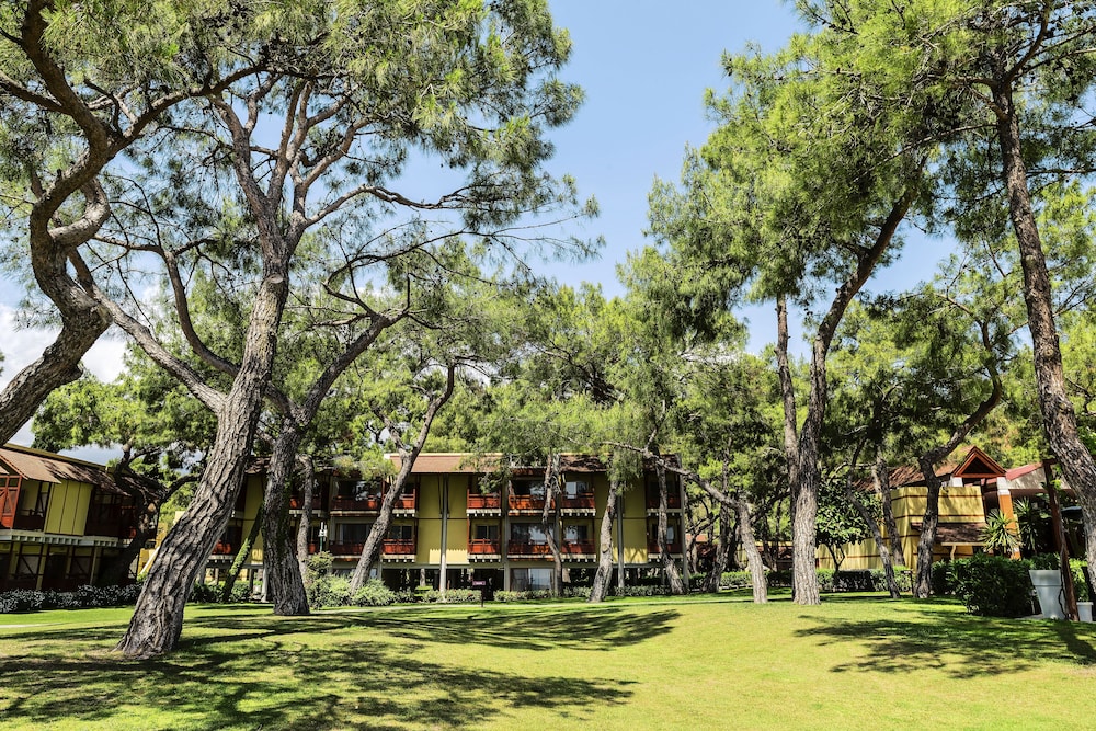 ROBINSON ÇAMYUVA Adults Only- All Inclusive — Hotel building in Kemer