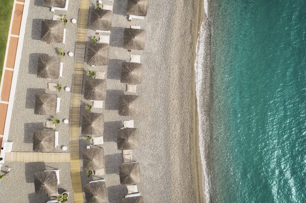 ROBINSON ÇAMYUVA Adults Only- All Inclusive — Beach in Kemer