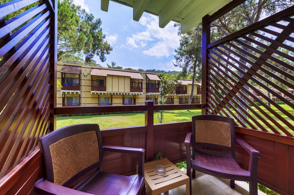 ROBINSON ÇAMYUVA Adults Only- All Inclusive — Hotel building in Kemer