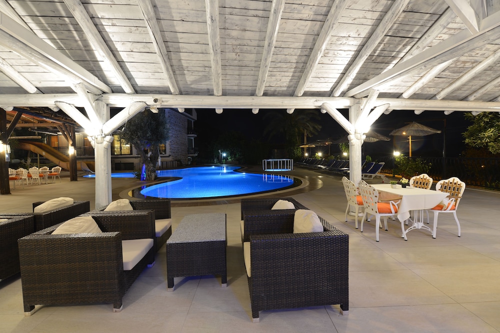 Seyir Village Hotel — Swimming pool in Fethiye, Mugla